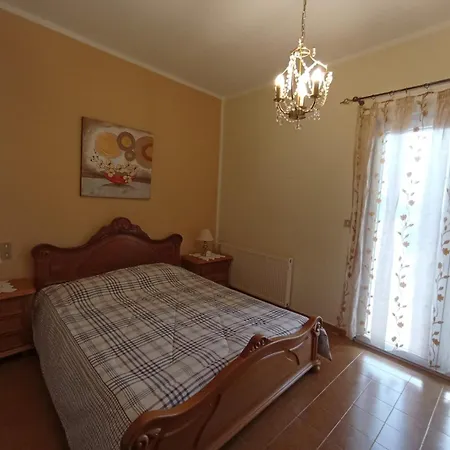 Kantouni Bedroom *
