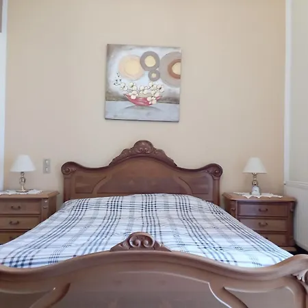 Kantouni Bedroom